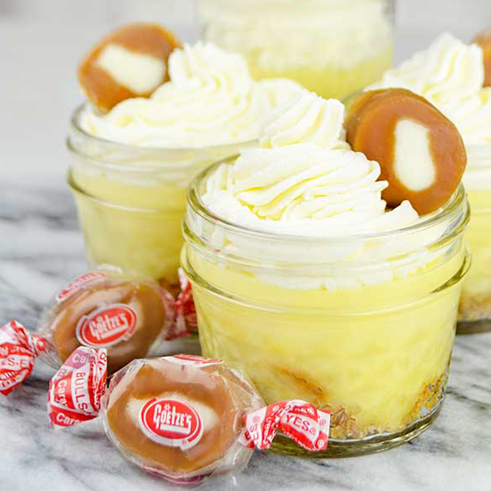 Recipe Vanilla Pudding Cups with Bursts of Caramel and Grahamn Cracker Cookie Crust